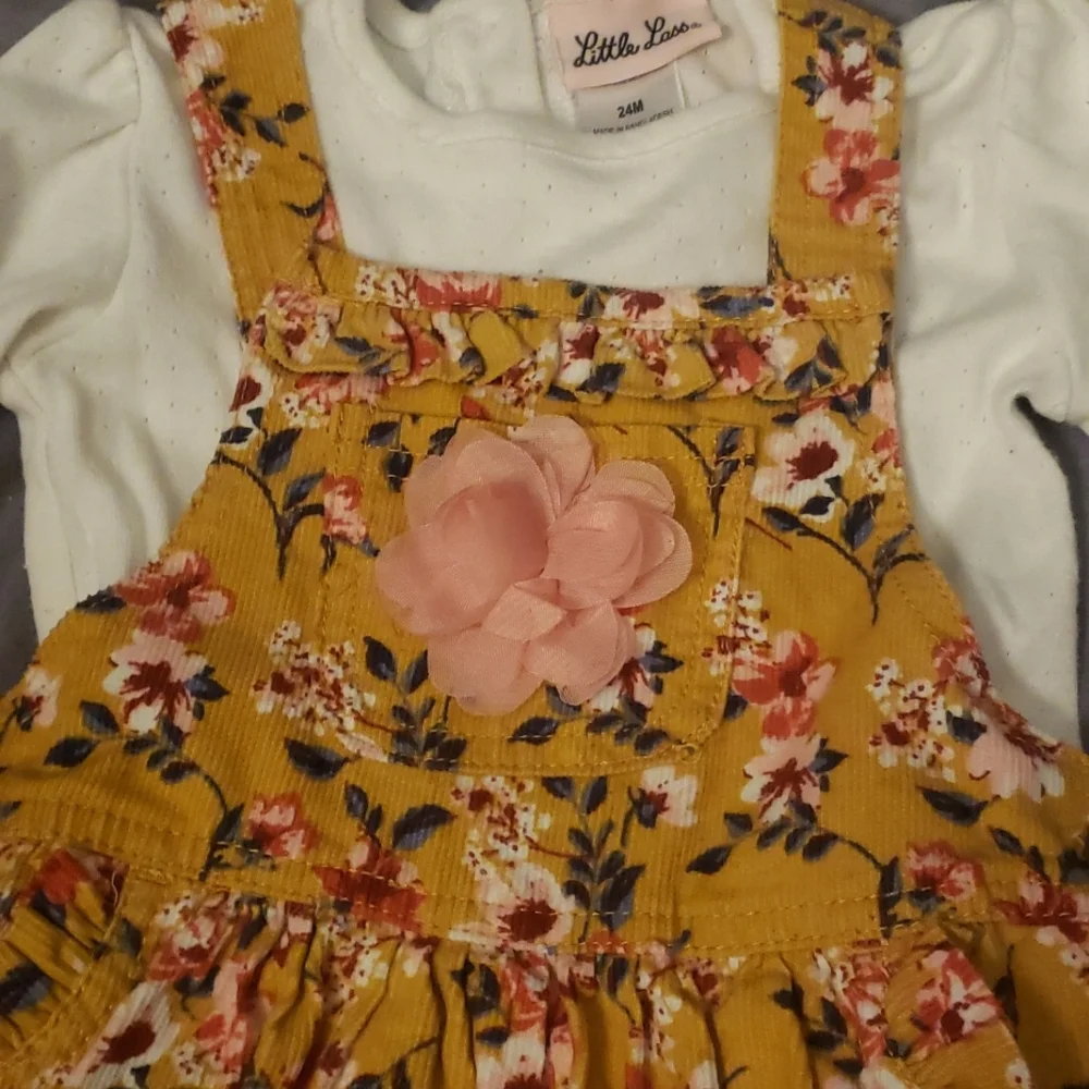 Two dresses - Picture 3 of 9